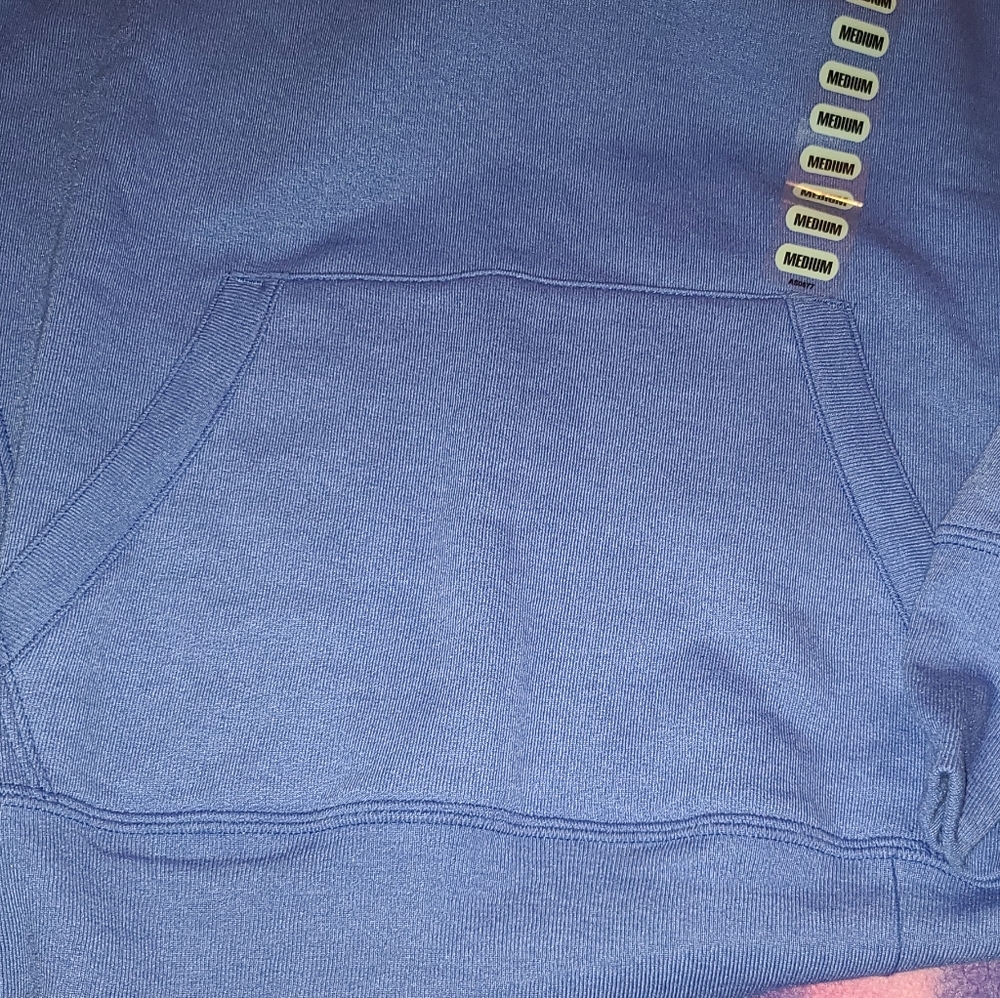 Champion Sweater - Picture 4 of 16